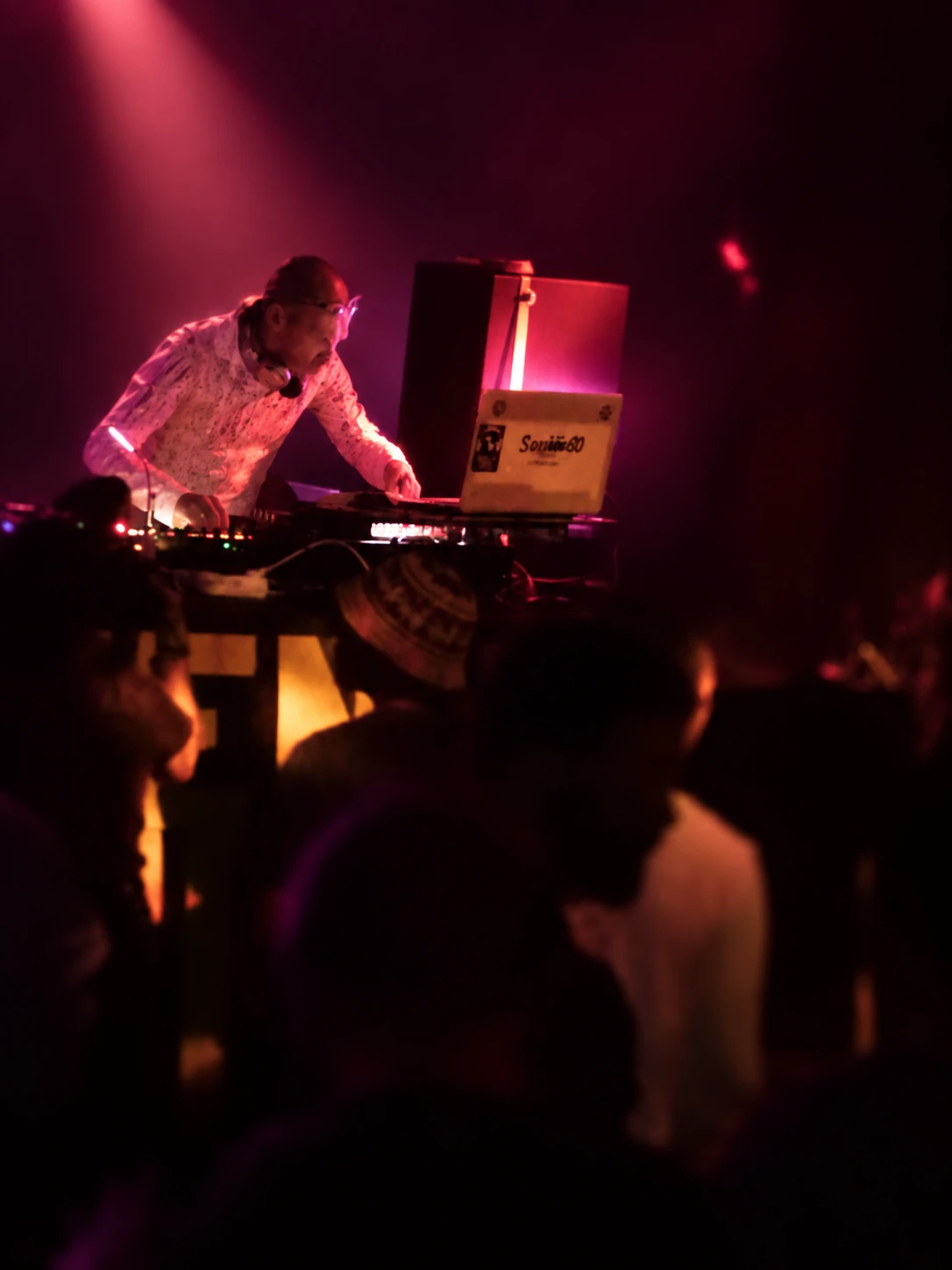 Blagoje Schilling behind the decks